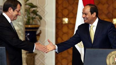 السيسي يهنئ 