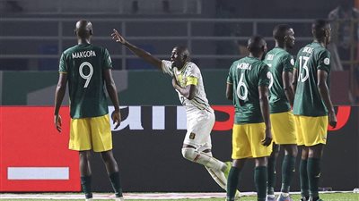 تاو والنسور: صراع ملحمي ينتهي بالعقوبة