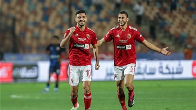 شريف يحترم تعاقده ويؤكد بقائه مع الأهلي حتى اللحظة الأخيرة