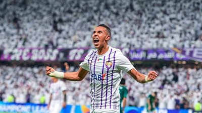 أندية قمة الدوري السعودي تتزاحم على الظفر بخدمات سفيان رحيمي