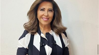 العرافة تنبأت.. ليلي عبد اللطيف صاحبة تنبوء انفصال ياسمين عبدالعزيز والعوضي