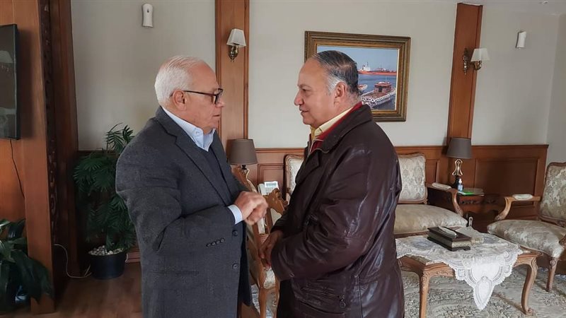 محافظ بورسعيد ومصطفى
