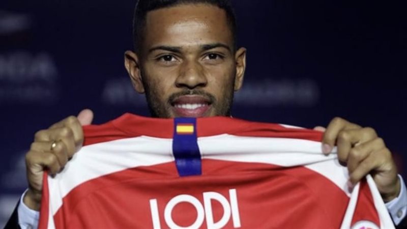 9BE490A6-AA33-44B8-9EE9-05AB823F6200