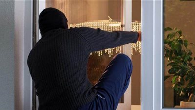 أمن الجيزة يحل لغز سرقة مكاتب المحاماة ويضبط الجناه