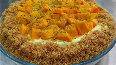 بالمقادير و الخطوات.. تعرفي على طريقة تحضير الكنافة بالقشطة