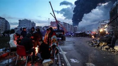 بنفس التوقيت تقريبًا.. هزة أرضية تضرب مصر وزلزال يضرب المنطقة العربية