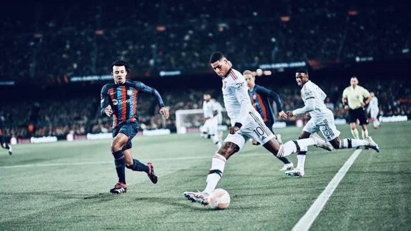برشلونة ومانشستر