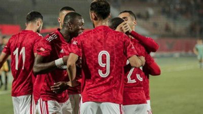 الزمالك وبيراميدز يفاوضان نجم الأهلي.. ربيع ياسين يكشفها