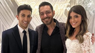 الصيف المقبل... أحمد زاهر يعلن عن موعد خطبة ابنته 