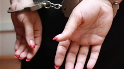 مرتدية ملابس شفافة وخليعة.. القبض علي تيك توكر أردنية شهيرة