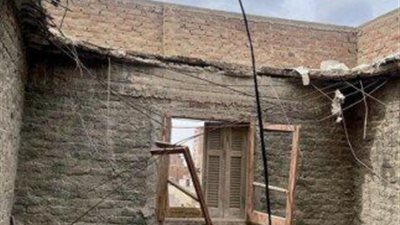 النيابة تُعاين موقع عقار دسوق المنهار وتطمئن على المصابين.. صور