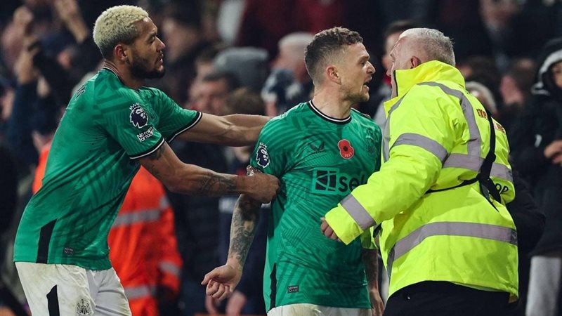 D0467EF9-7C68-4969-8DD4-014C23BE7948