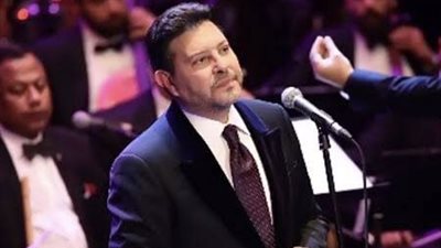 هاني شاكر يعبر عن تضامنه مع فلسطين بتأجيل حفله في بيروت