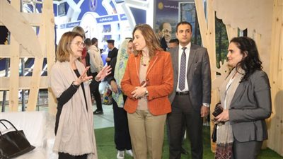 «الكيلاني» تتفقد التجهيزات النهائية لمعرض القاهرة الدولي للكتاب 