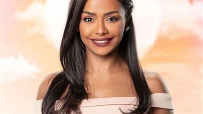 فرحة ومحبة.. أسماء أبو اليزيد تحتفل بعيد ميلاد خطيبها بكل حب وسعادة