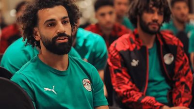 بـ سوبر هاتريك محمد صلاح يتجاوز عمرو زكي ويتصدر هدافي المنتخب