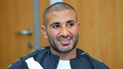 اللي مش عايز يجي براحته.. أحمد سعد يروّج لـ حفلة بالعلمين