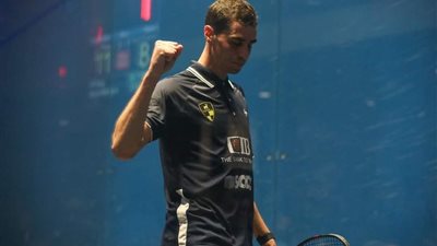 تألق رياضي: علي فرج يحصد اللقب في بطولة سنغافورة للإسكواش