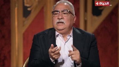 إبراهيم عيسى: والدي أزهري علمني إحكام العقل والمنطق