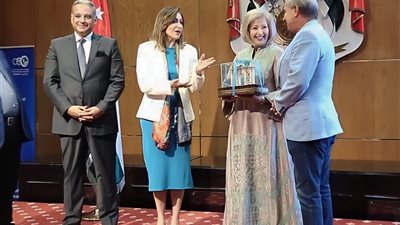 تكريم الامير اباظة في مهرجان جرش