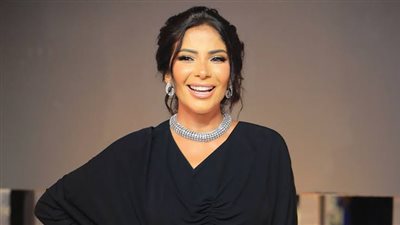 مني زكي تعلق على اعتزال عادل إمام.. كلنا اتربينا على أفلامه