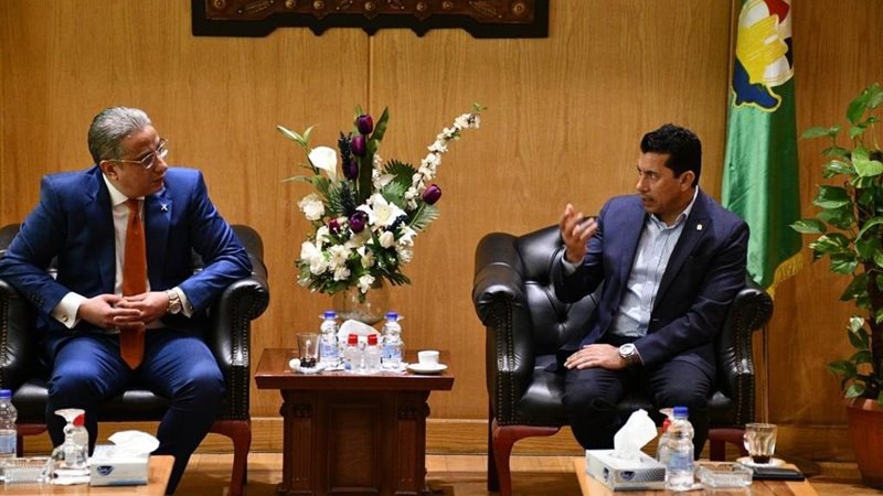 لقاء وزير الشباب