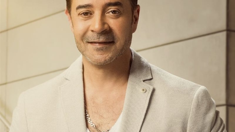 مدحت صالح