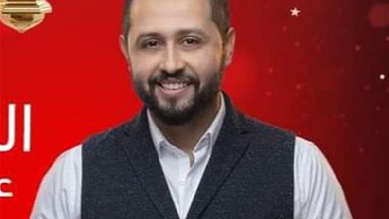الإذاعي عمرو أبو