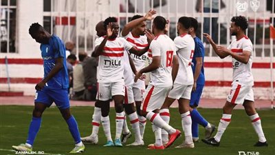 مدرب البنك الأهلي السابق يشيد بثنائي الزمالك