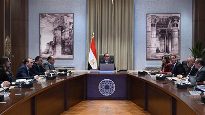 مدبولي يتابع موقف تطبيق منظومة الشحن المسبق