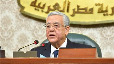  «جبالي» يحيل 3 قرارات جمهورية و3 مشروعات قوانين إلى اللجان المختصة