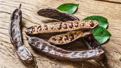 فوائد مذهلة لمشروب الخروب وطريقة تحضيره.. أساسي على سفرة رمضان