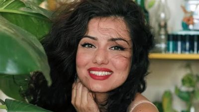 الشماشرجي: منى زكي إنسانة جميلة وبتدعم كل الناس في لوكيشن التصوير