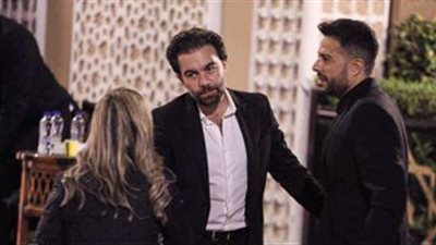 شريف رمزي يستقبل العزاء في شقيقه صلاح رمزي بحضور نجوم الفن