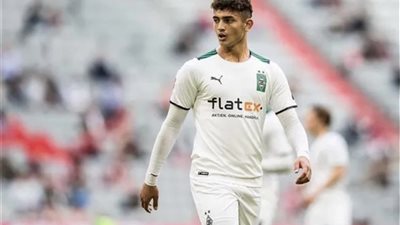 تحديات الانتقال: مصطفى أشرف ووالده يواجهان عقبات بسيطة في الانتقال للزمالك