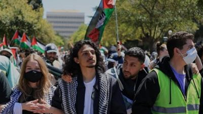 احتجاجات الجامعات الأمريكية تشهد اعتقال 2000 شخص