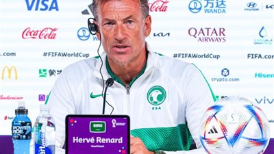 السيدات الفرنسيات تتسبب في رحيل رينارد عن السعودية