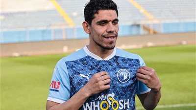 رسمياً.. بيراميدز يُعلن تجديد عقد مدافعه الدولي محمد حمدي