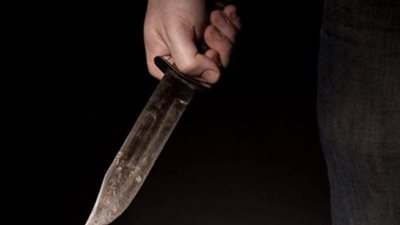 عاطل ينهي حياة عاملًا طعنًا في الوايلي