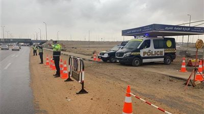 تزامنًا مع هطول الأمطار.. المرور تنشر سيارات إغاثة بالطرق السريعة