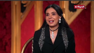 ما الدنيا إلا مسرح كبير.. دينا لـ 