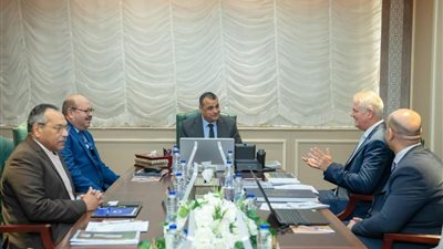وزير الإنتاج الحربي ورئيس شركة إيجيبت يبحثا مستجدات معالجة المخلفات البلدية