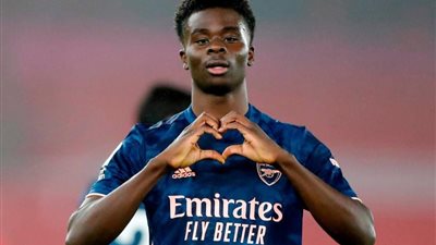 ساكا الشاب يحتل عرش البريميرليج!