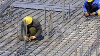 حديد مرتفع يهز سوق العقارات المصري