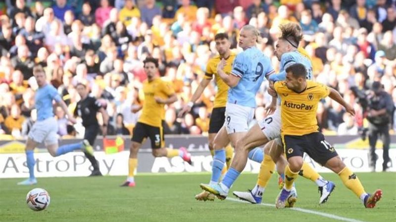 100-131002-mancity-wolves-epl-match-channels-2024_700x400