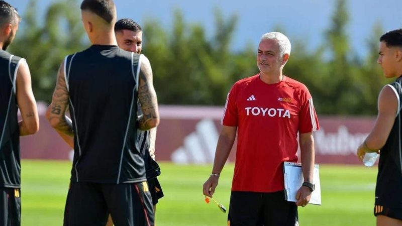 FEDD0169-1850-4756-97DF-7F9126EC1C0A