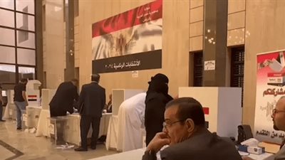 الانتخابات الرئاسية.. توافد الناخبين بأعداد كبيرة على السفارة بالرياض