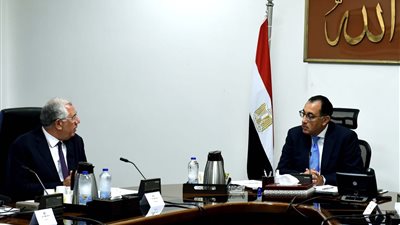 «مدبولي» يتابع مع وزير الزراعة جهود تنمية الثروة الحيوانية