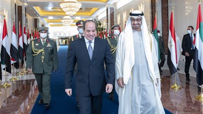 السيسي وبن زايد يجريان مباحثات لتعزيز التعاون بين البلدين