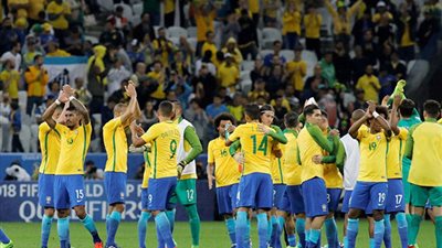 منتخب البرازيل يخطف فوزآ قاتلآ أمام إنجلترا